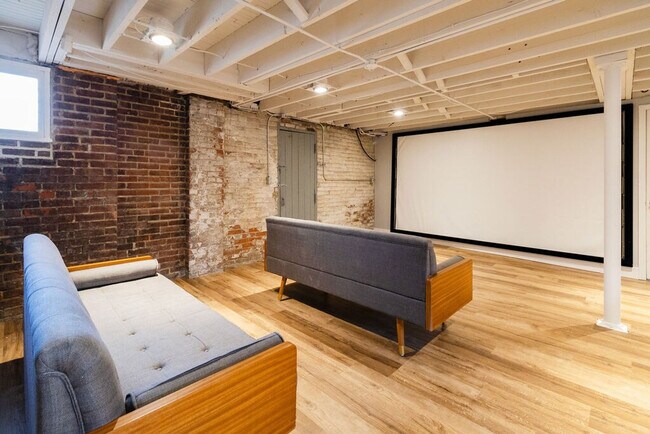 Foto del edificio - 1501 E 105th St