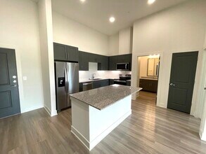 Building Photo - 1250 Randall St