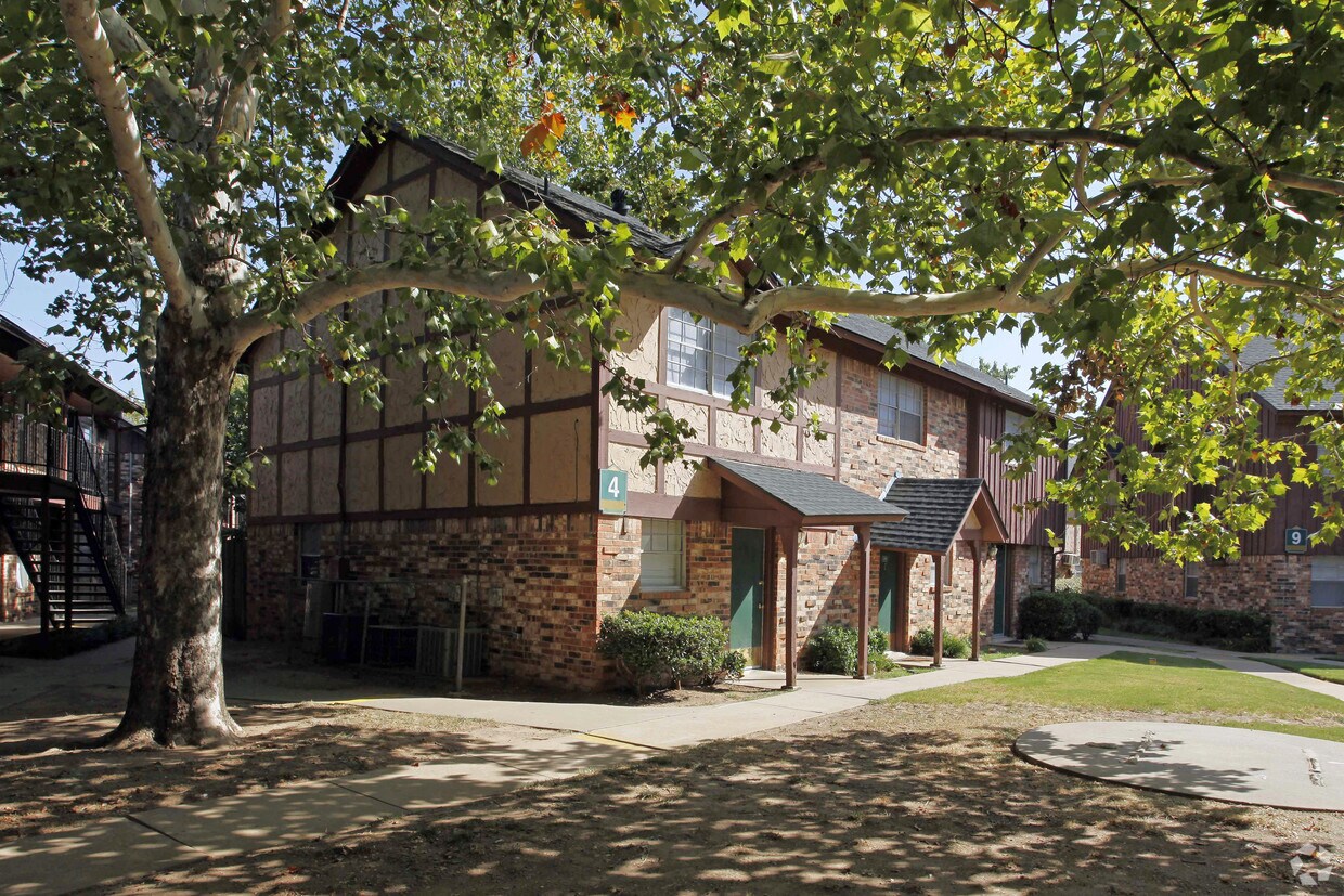 tudor crossing apartments oklahoma city ok apartments com