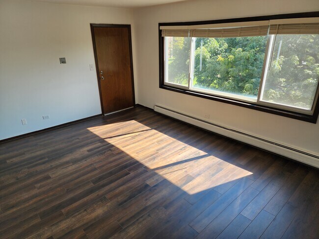 Building Photo - 2 Paxos Dr