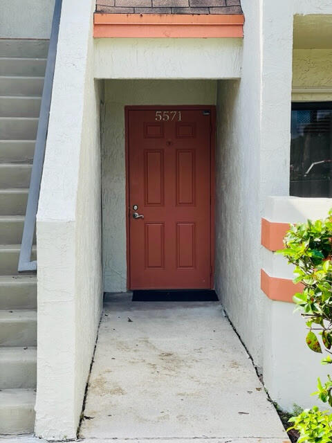 Foto del edificio - 5571 Courtyard Dr