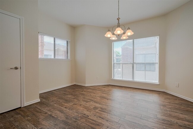 Building Photo - 10176 Oakberry St