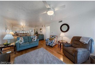 Foto del edificio - 3607 Arctic Cir