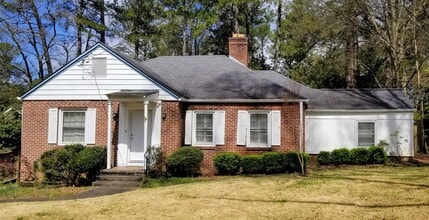Building Photo - 1992 N Decatur Rd