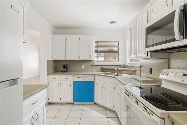 Building Photo - 750 Rosehill Ln