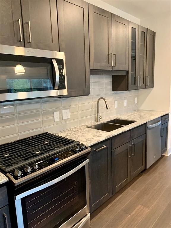 Foto del edificio - 5631 Belmont Ave