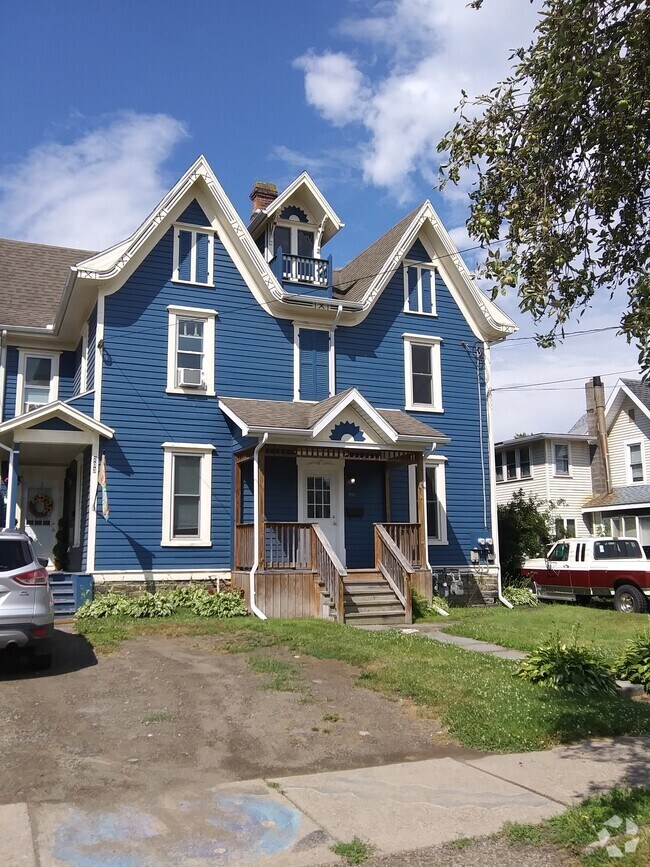 Apartments for Rent in Sayre PA with Washer & Dryer 2 Rentals