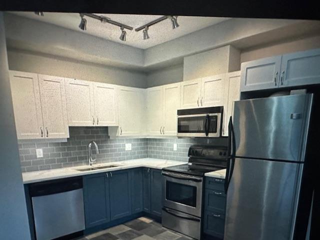 Building Photo - 2511 King George Blvd