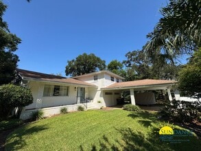 Building Photo - 12 Anastasia Dr SE