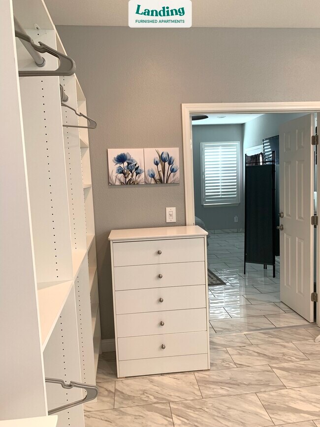 Foto del edificio - 8418 Lourenco Ln
