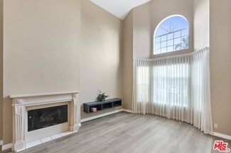 Building Photo - 2210 Graham Ave