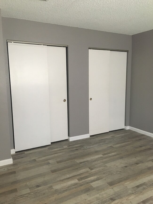 Building Photo - 4465 La Mirada Cir