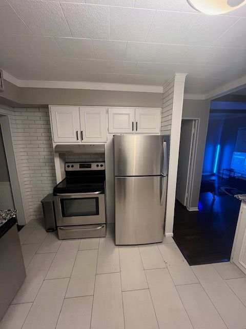 Building Photo - 3268 Prairie Ave