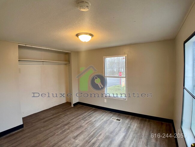 Foto del edificio - 3 Bedroom 2 Bathroom Manufactured Home