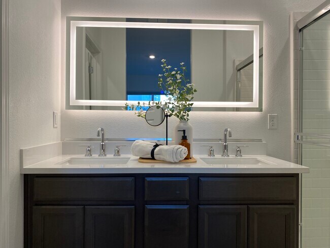 Private XL Bedroom – Dual Vanity with LED Mirror - 1683 Sandoval Dr