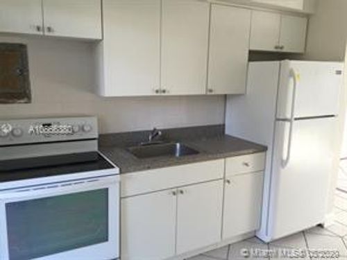 Foto del edificio - 12125 NE 11th Ct