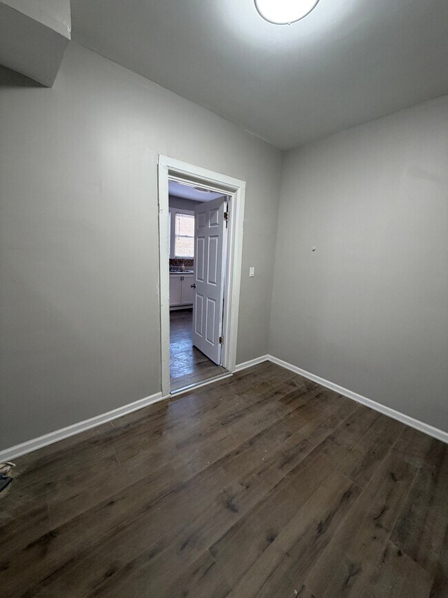 Foto del edificio - 4500 S Wood St