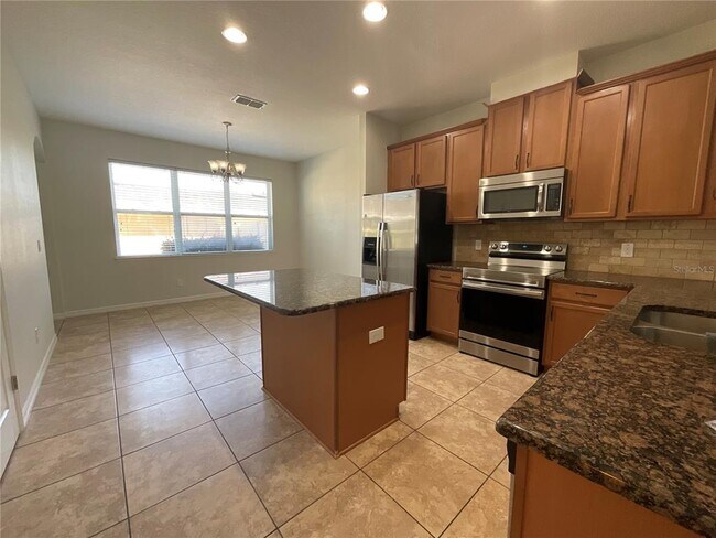 Foto del edificio - 7605 Sutherton Ln