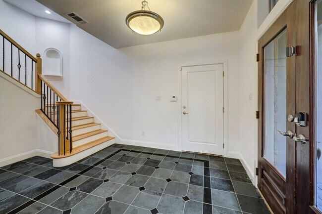 Foto del edificio - 6608 Wanita Pl