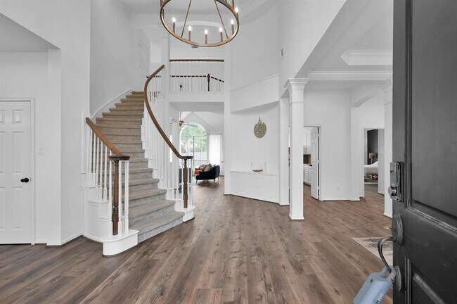 Building Photo - 163 N Concord Forest Cir