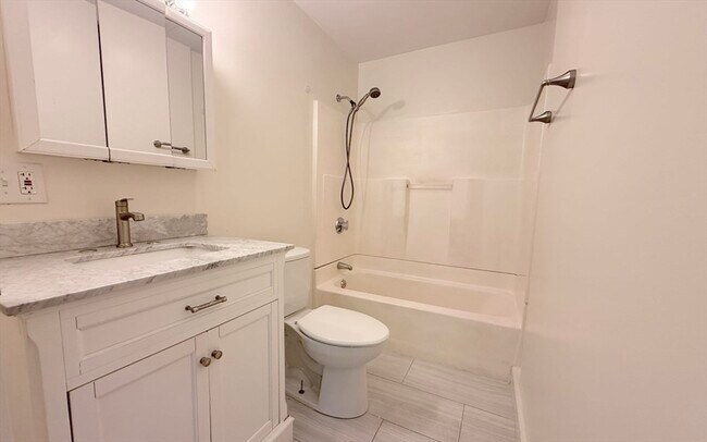 Foto del edificio - 9-11 Richardson St