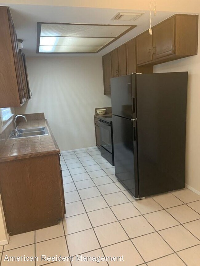 Foto del edificio - 3 br, 2 bath House - 6015 Cliffbrier