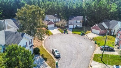Building Photo - 7037 Ravenwood Ln
