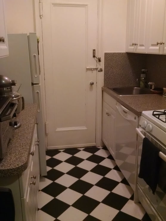 Building Photo - 311 E 72nd St