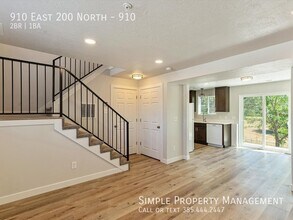 Building Photo - 910 E 200 N
