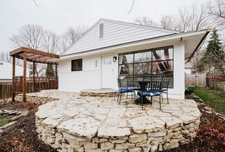 Building Photo - 829 N Bennett St