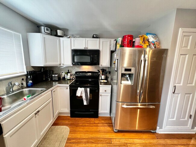 Foto del edificio - 4 Bed, 3 bath townhome in Western Fort Col...