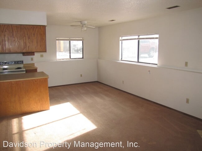 Building Photo - 6647 Dublin Loop W
