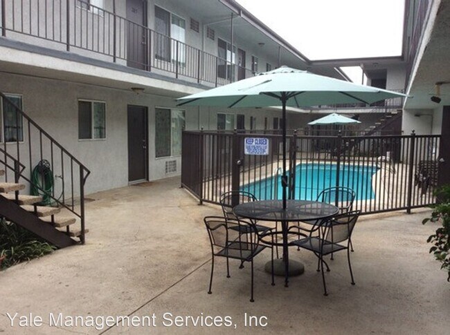 Foto del edificio - 16840 Chatsworth St