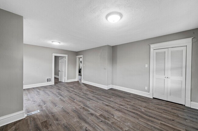 Foto del edificio - 2714 Hampton Ave