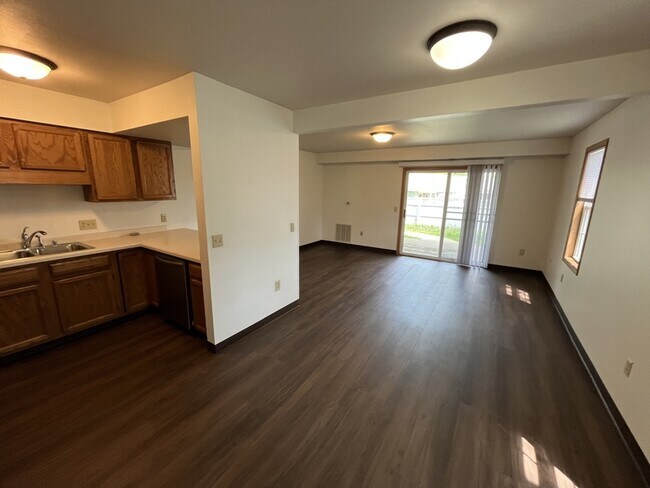Foto del edificio - 2218 Valley Rd