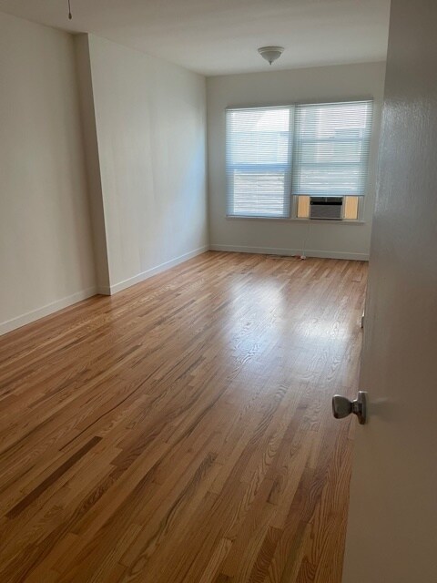 Foto del edificio - 12357 Magnolia Blvd