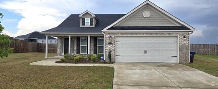 Building Photo - 3103 Easton Dr