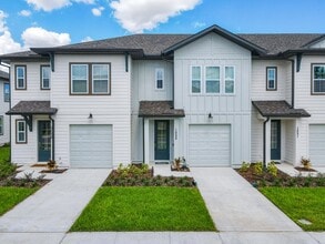 Building Photo - 1055 Plantation Ln