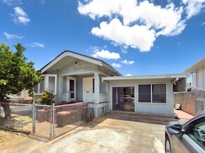 Building Photo - 809 Makaleka Ave