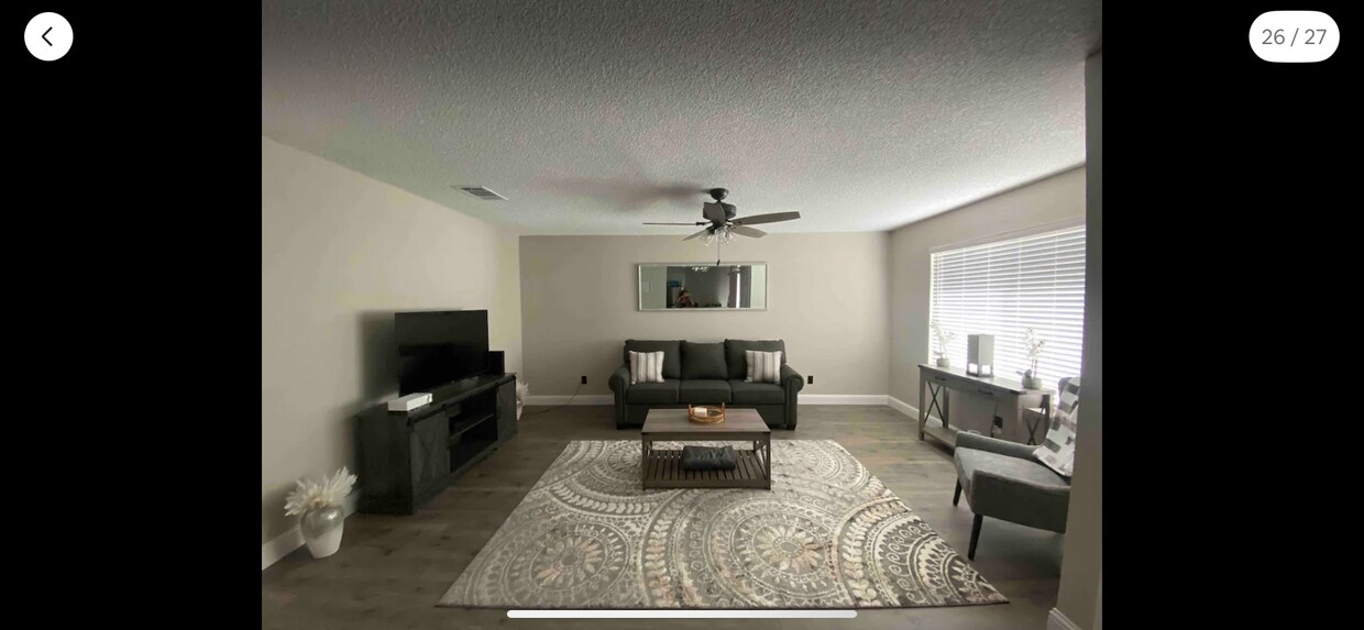 Foto principal - 303 E Bullard Ave