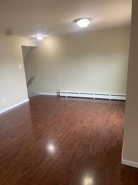 Building Photo - 136 Amelia St