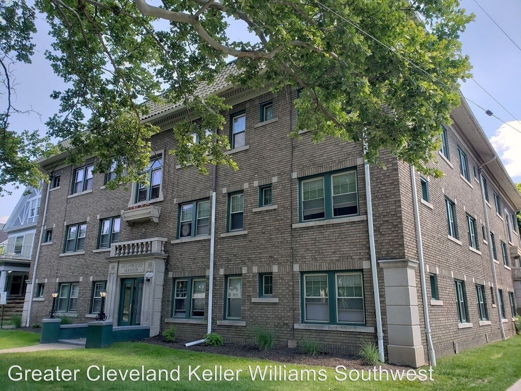 Primary Photo - 3209 Archwood Ave