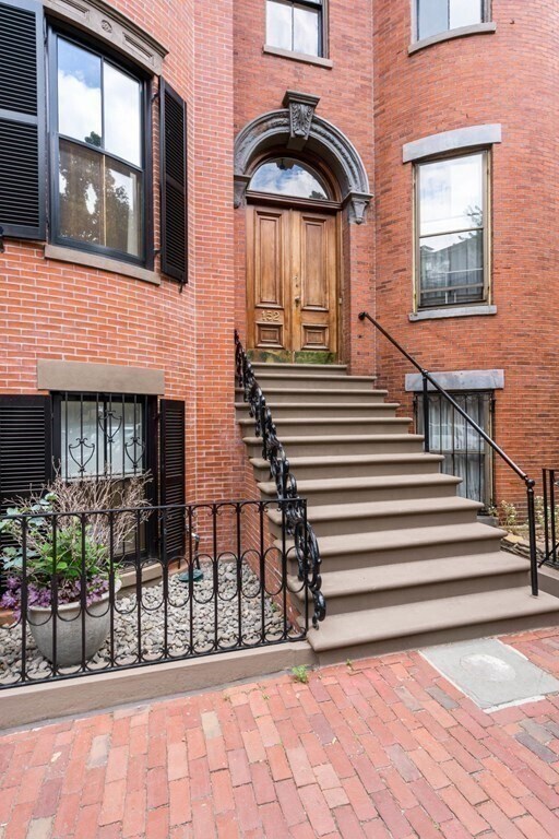 Foto del edificio - 152 W Canton St