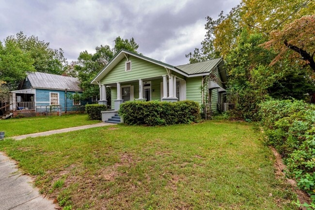 Foto del edificio - 4 bed/2 bath single-family home for lease ...