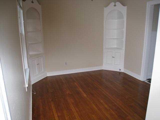 Foto del edificio - 703 W 35th St