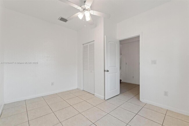Foto del edificio - 1406 SE 26th Ct
