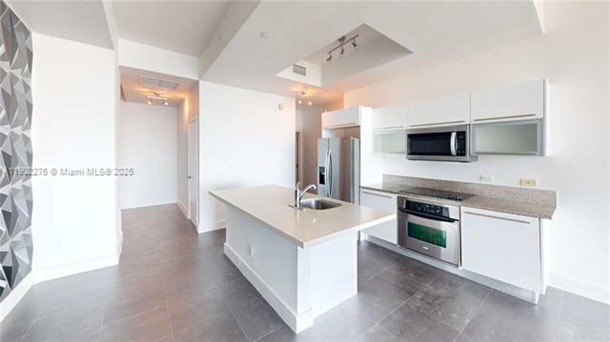 Photo - 888 Biscayne Blvd unit 4704 (A11902276)