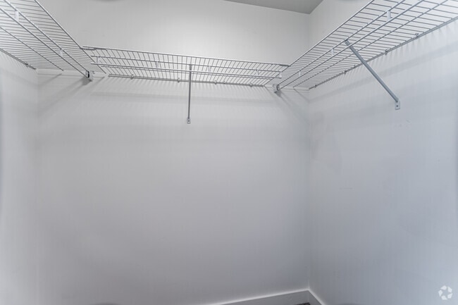 2BR, 2BA - 1319 SF - Farmers Park