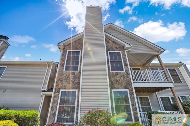 Building Photo - 27 Lackland Ave
