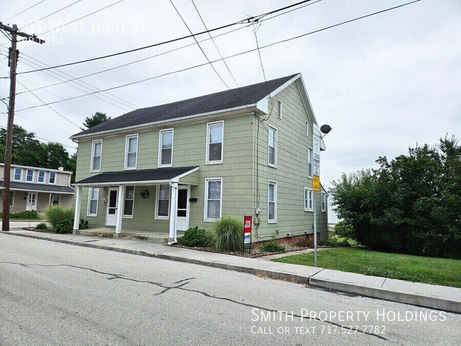 Foto principal - 203 W High St